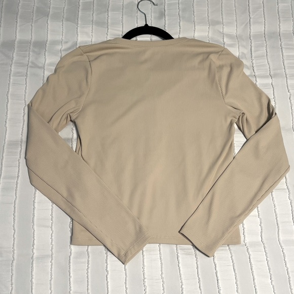 Abercrombie Soft A&F Collection Ribbed Button Long Sleeve Shirt - Picture 3 of 3